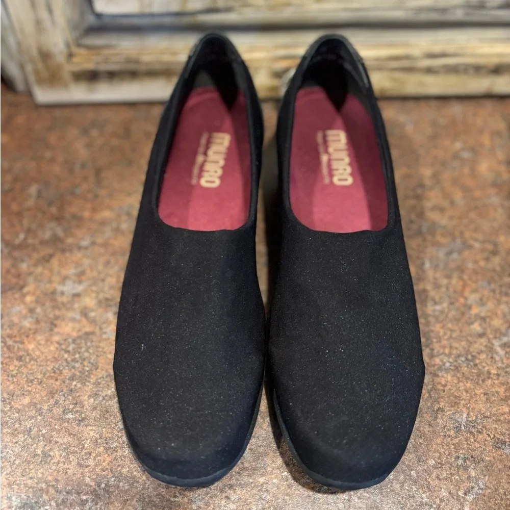 Munro Black Women's Flats